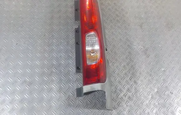 Renault Trafic III (X82) Rear/tail lights 265A60118R