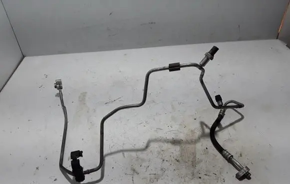 Audi A1 Air conditioning (A/C) pipe/hose 6R1820741