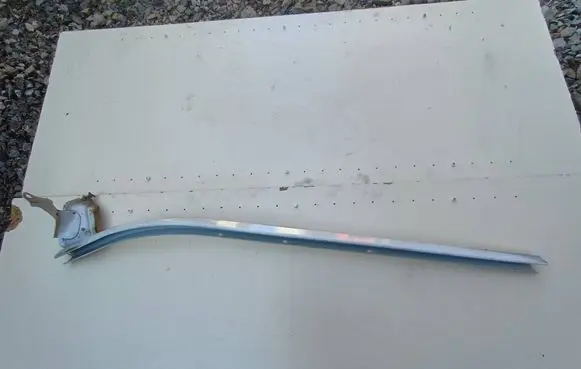 Renault Master III Sliding door upper top rail 777918001R