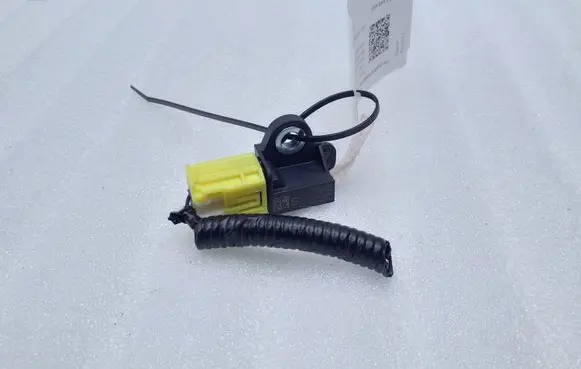 Nissan Pulsar Airbag deployment crash/impact sensor 988303RA0A