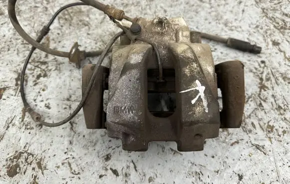 BMW X3 F25 Front brake caliper