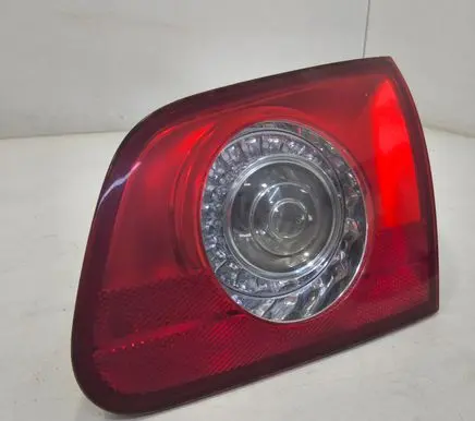 Volkswagen PASSAT B6 Tailgate rear/tail lights