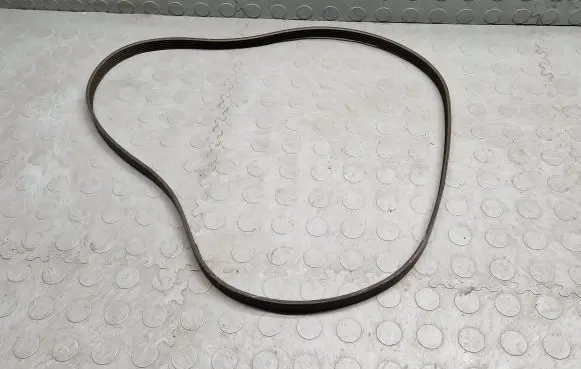 BMW 1 F20 F21 Alternator belt 8573415