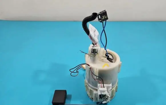Peugeot 107 In-tank fuel pump IMPRK1387201