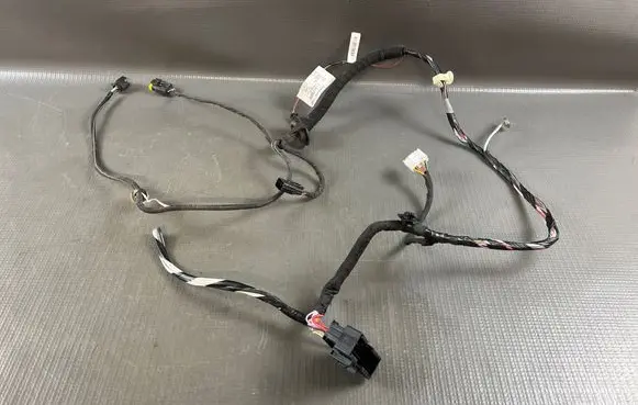 Renault Captur Tailgate/trunk wiring harness 241635798R