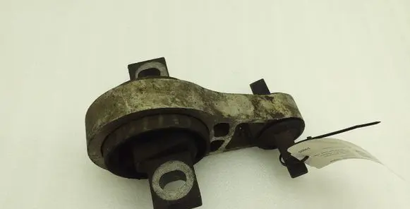 Alfa Romeo 159 Engine mount bracket