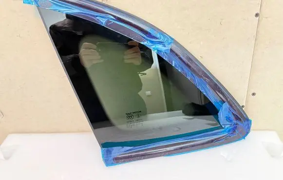 MG Marvel R Rear side window 11032223 43R-010540