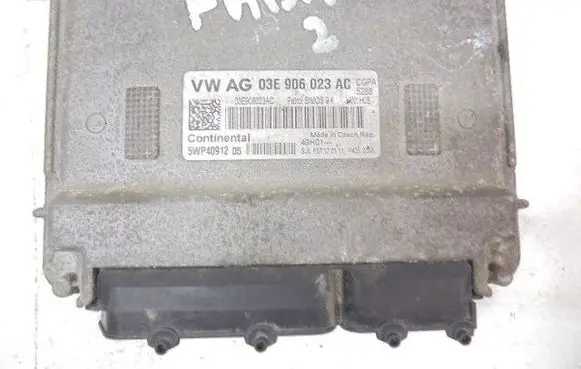 Skoda Fabia Mk2 (5J) Engine control unit/module ECU 03E906023AC