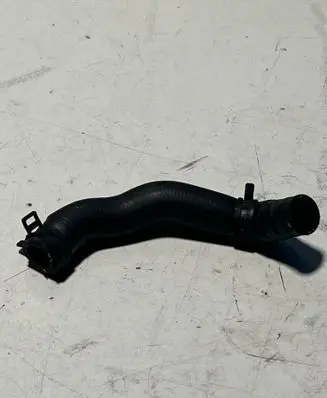 Mercedes-Benz B W246 W242 Engine coolant pipe/hose A6512032582