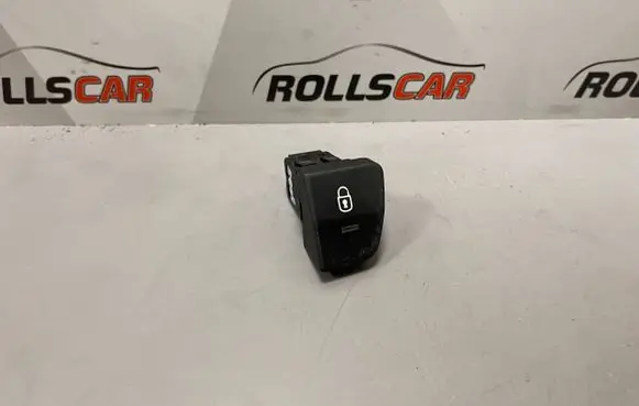 Peugeot 5008 Central locking switch button 0668767