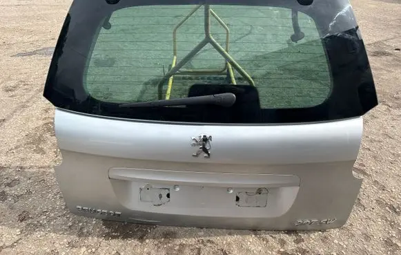 Peugeot 207 Tailgate/trunk/boot lid