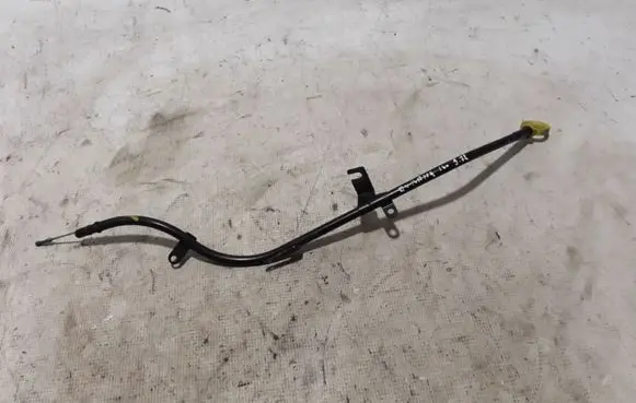 Oil level dip stick