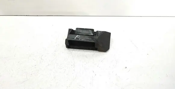 BMW 7 E65 E66 Radiator mount bracket 7508017