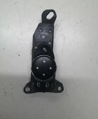Mercedes-Benz CLS C219 Wing mirror switch 2118216179 03211036