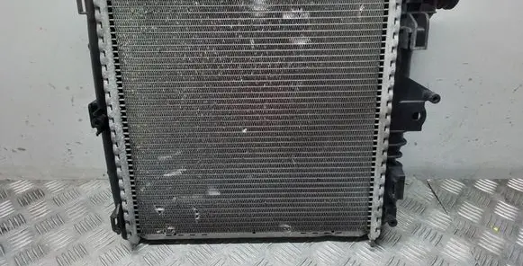 Coolant radiator