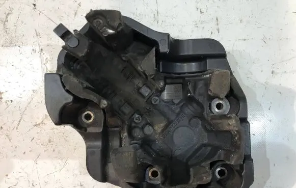 Jeep Grand Cherokee Fuel filter housing 