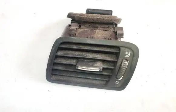 Volkswagen PASSAT B6 Dash center air vent grill 3C1819701