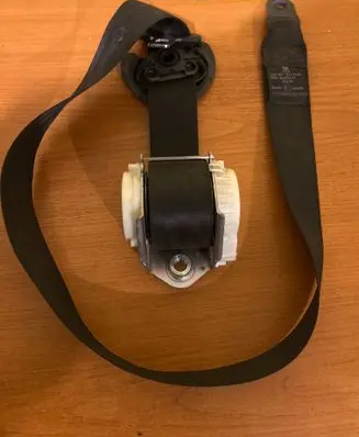 Volkswagen Transporter - Caravelle T5 Rear seatbelt 7H9857811A 33045202B