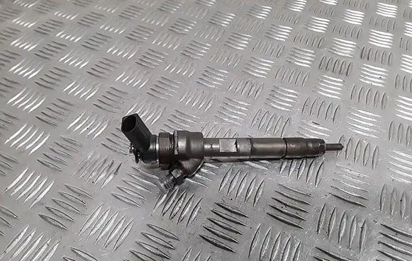 BMW 1 E81 E87 Fuel injector 0445110289 779844604
