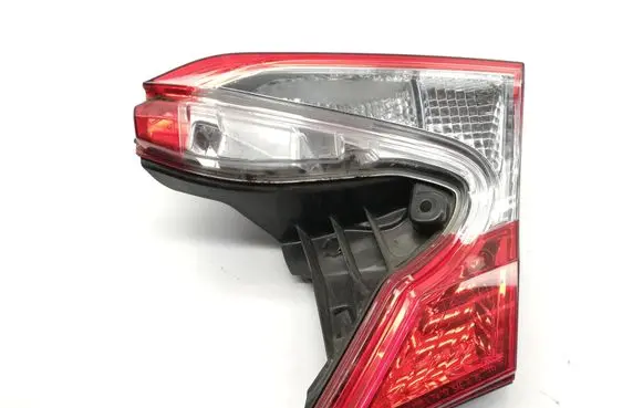 Toyota C-HR I Tailgate rear/tail lights 81580F4010