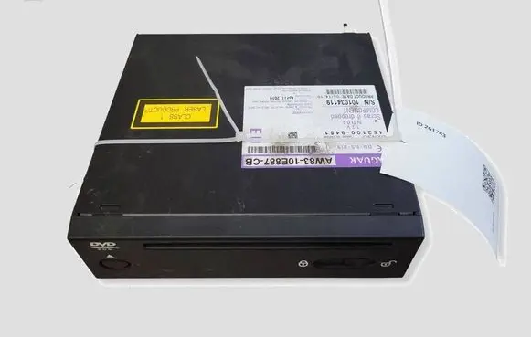 Jaguar XF X250 CD/DVD changer AW8310E887CB 101034119 4621009451
