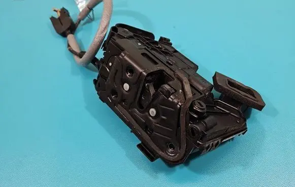 Skoda Karoq Rear door lock 5TA839016E IMPRK1449342