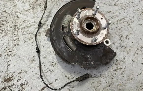 Opel Astra K Front wheel hub 13510543