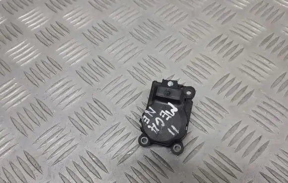 Renault Megane II Central body control module F663746X
