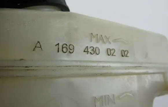 Mercedes-Benz A W169 Master brake cylinder 32067200c