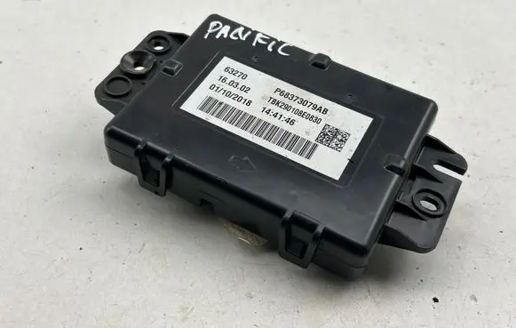 Chrysler Pacifica Air conditioning/heating control unit 63270 P68373079AB TBKE90108E0830