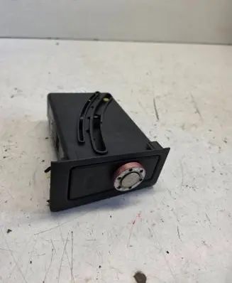 Volvo V70 Cup holder front 3409712