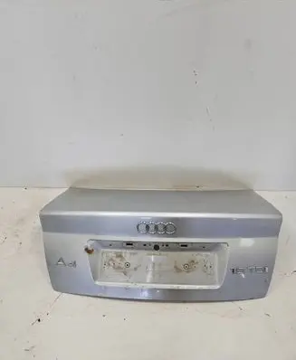 Audi A4 S4 B5 8D Tailgate/trunk/boot lid