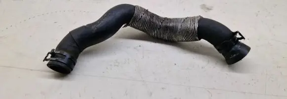 Volkswagen PASSAT B6 Engine coolant pipe/hose 3C0121157AA 114438