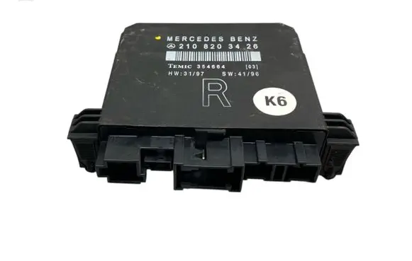 Mercedes-Benz C W202 Door control unit/module 2108203426