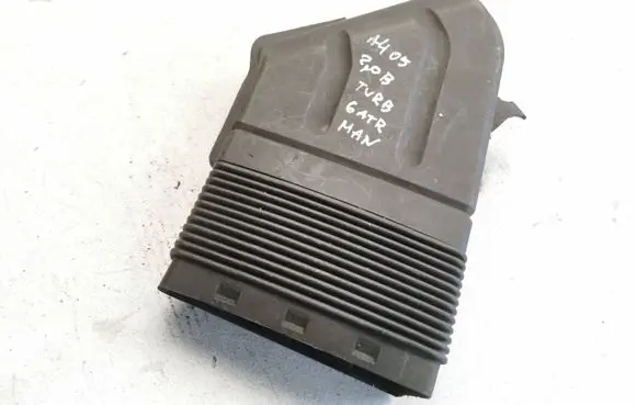 Audi A4 S4 B7 8E 8H Air intake duct part 8E0129617D