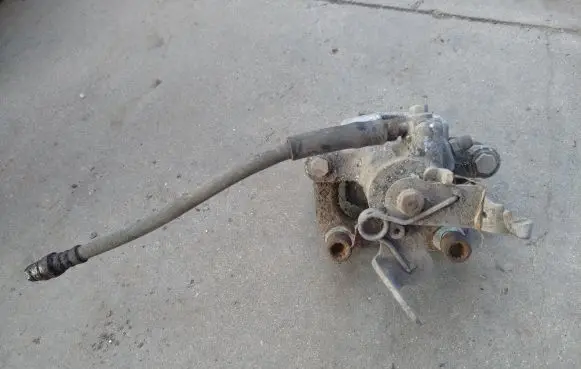 Skoda Octavia Mk3 (5E) Rear brake caliper