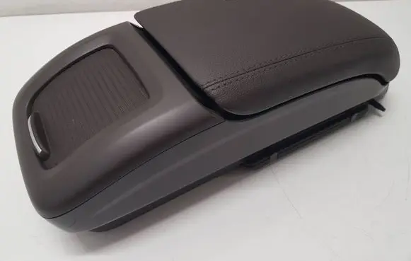 Opel Zafira C Armrest 13352618 2069494