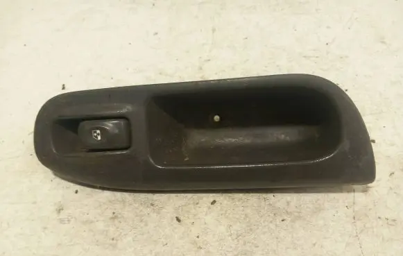 Renault Scenic I Electric window control switch 7700431172