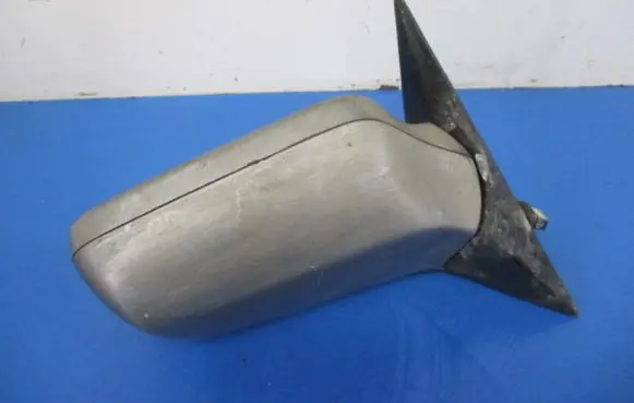 BMW 7 E32 Front door electric wing mirror