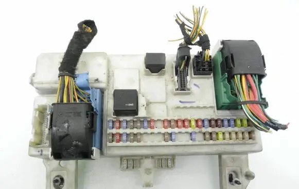 Volvo S40 Central body control module 519096127 8690720