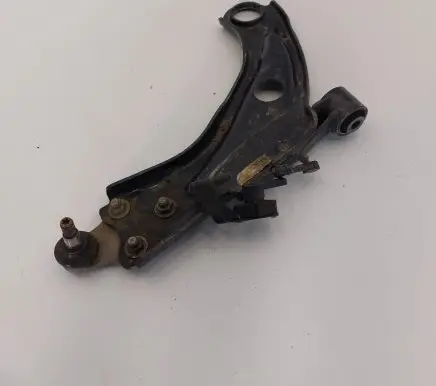 Peugeot 3008 II Front lower control arm/wishbone