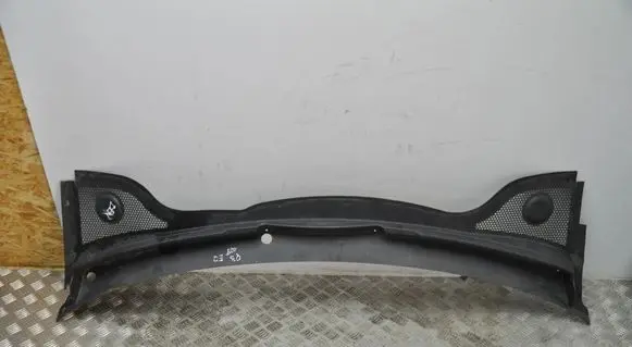 Audi Q3 8U Wiper trim 8U1819403