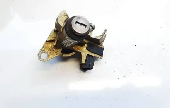 Audi A4 S4 B6 8E 8H Tailgate exterior lock 8e0827573