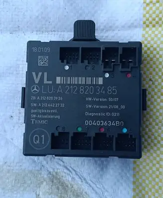 Mercedes-Benz C W204 Door control unit/module A2128203485