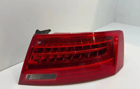 Audi A5 8T 8F Rear/tail lights 8T0945096H 21190405 AU488PA