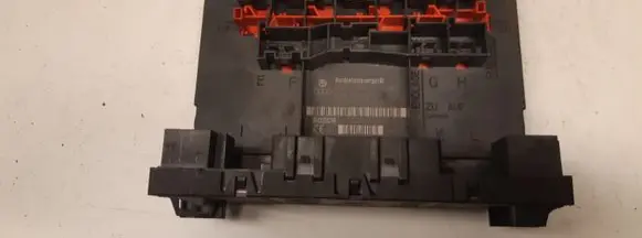 Volkswagen PASSAT B6 Power management control unit 3C8937049D