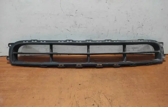 KIA Carens II Front bumper lower grill 865611D050