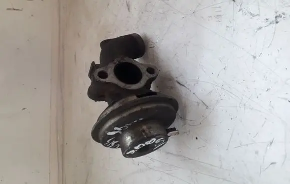 Toyota Avensis T220 EGR valve