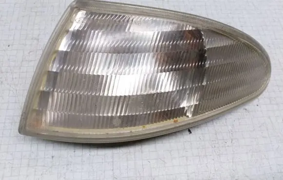 Ford Mondeo MK I Front indicator light 93BG13369AB