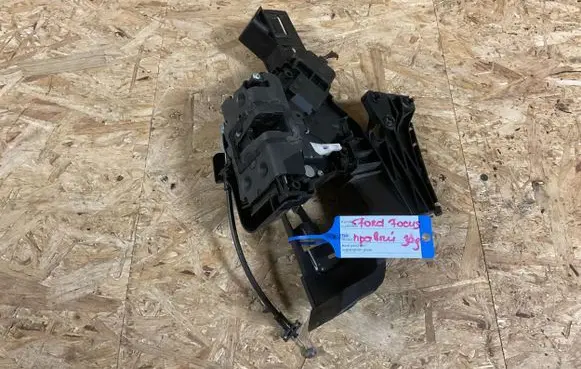 Ford Focus Rear door lock 240000100